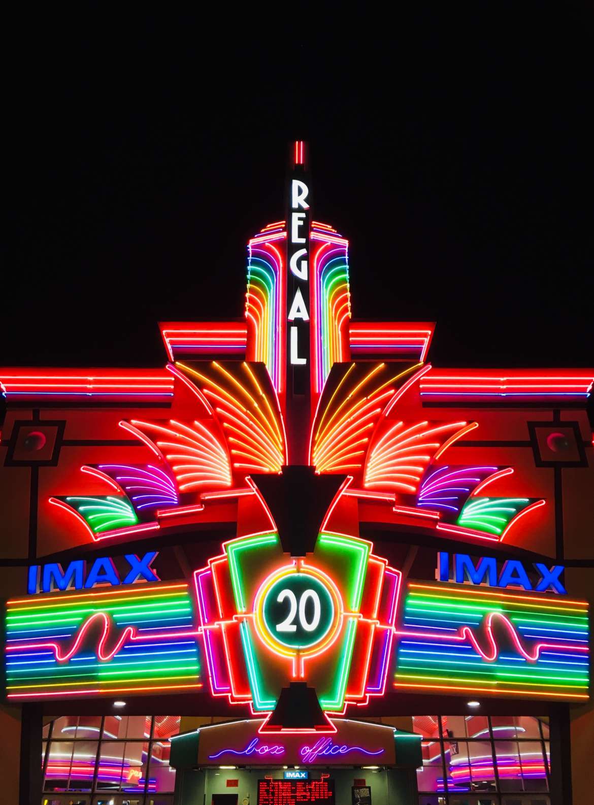 movie theaters in the woodlands tx