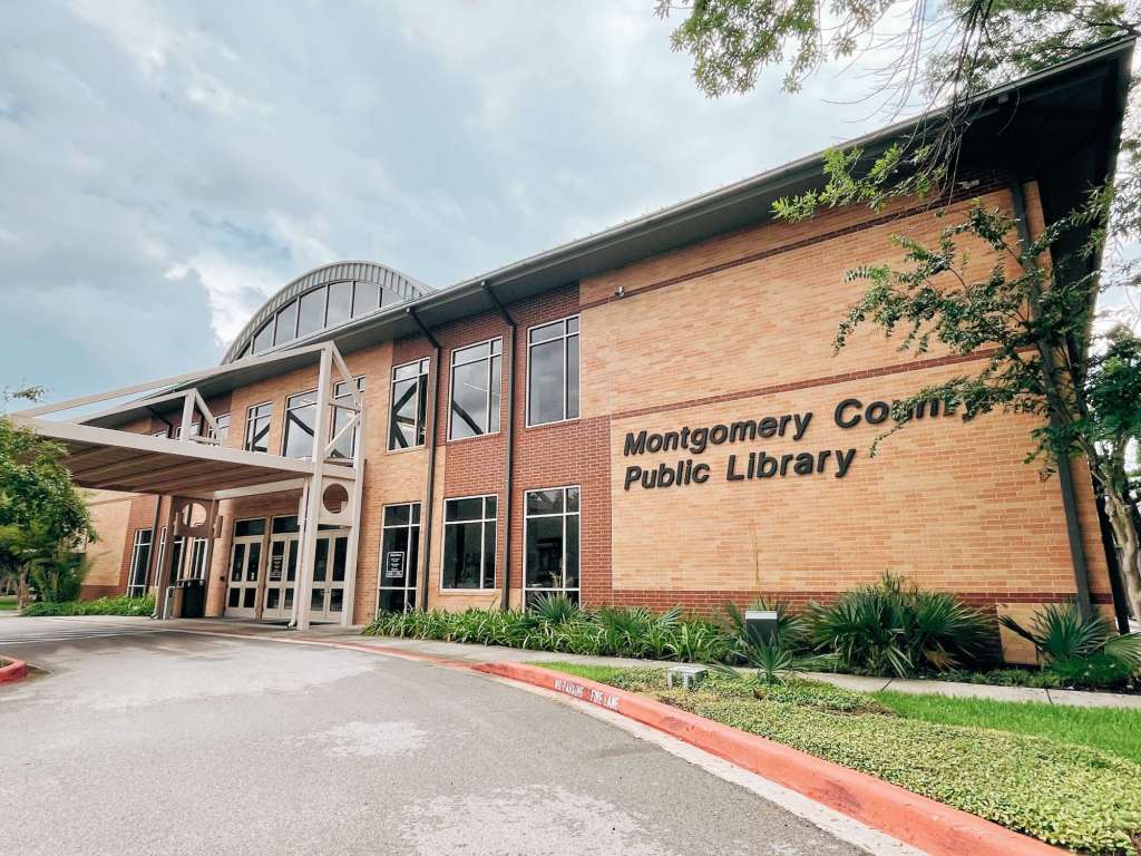 What to do on a rainy day in The Woodlands? The Woodlands Mall, The  Woodlands, Texas, Featured Reel, Jo & Co.