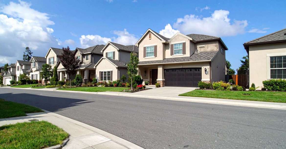 The Best Manned & Guard Gated Neighborhoods in Fulshear, Texas (2025) Your Move-to-Fulshear Guide