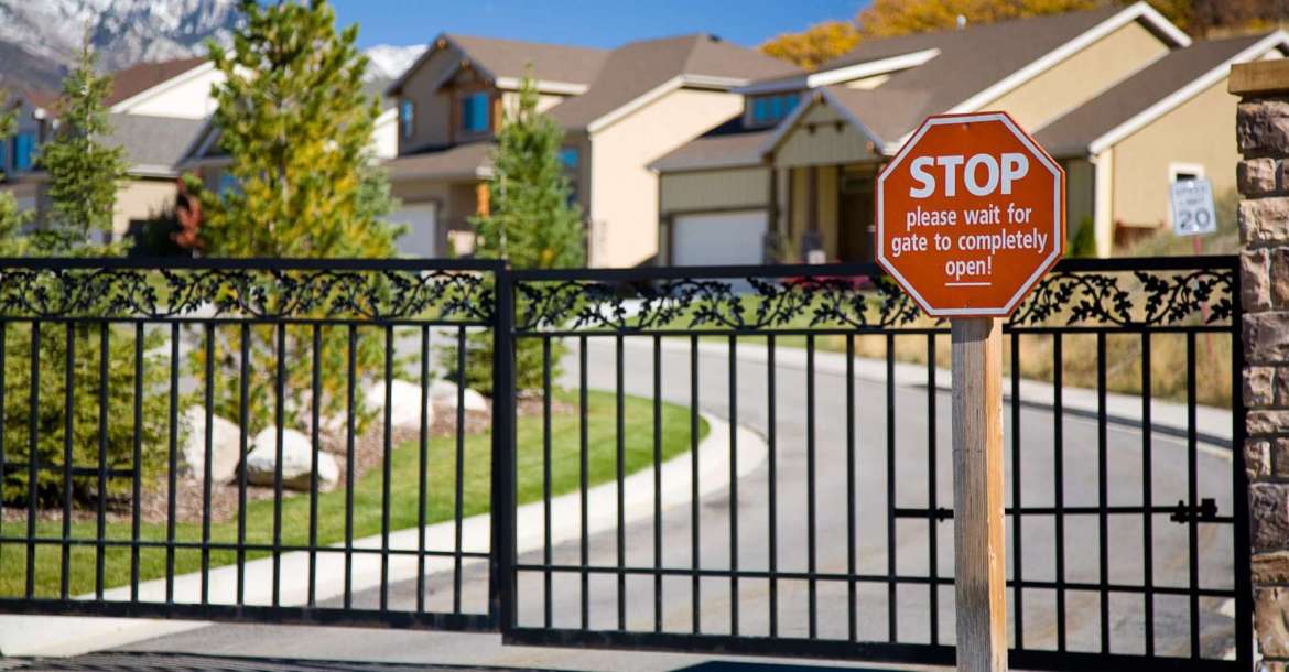 Where to Find Gated Neighborhoods in Sugar Land, Texas (2025) Your Move-to-Sugar Land Guide